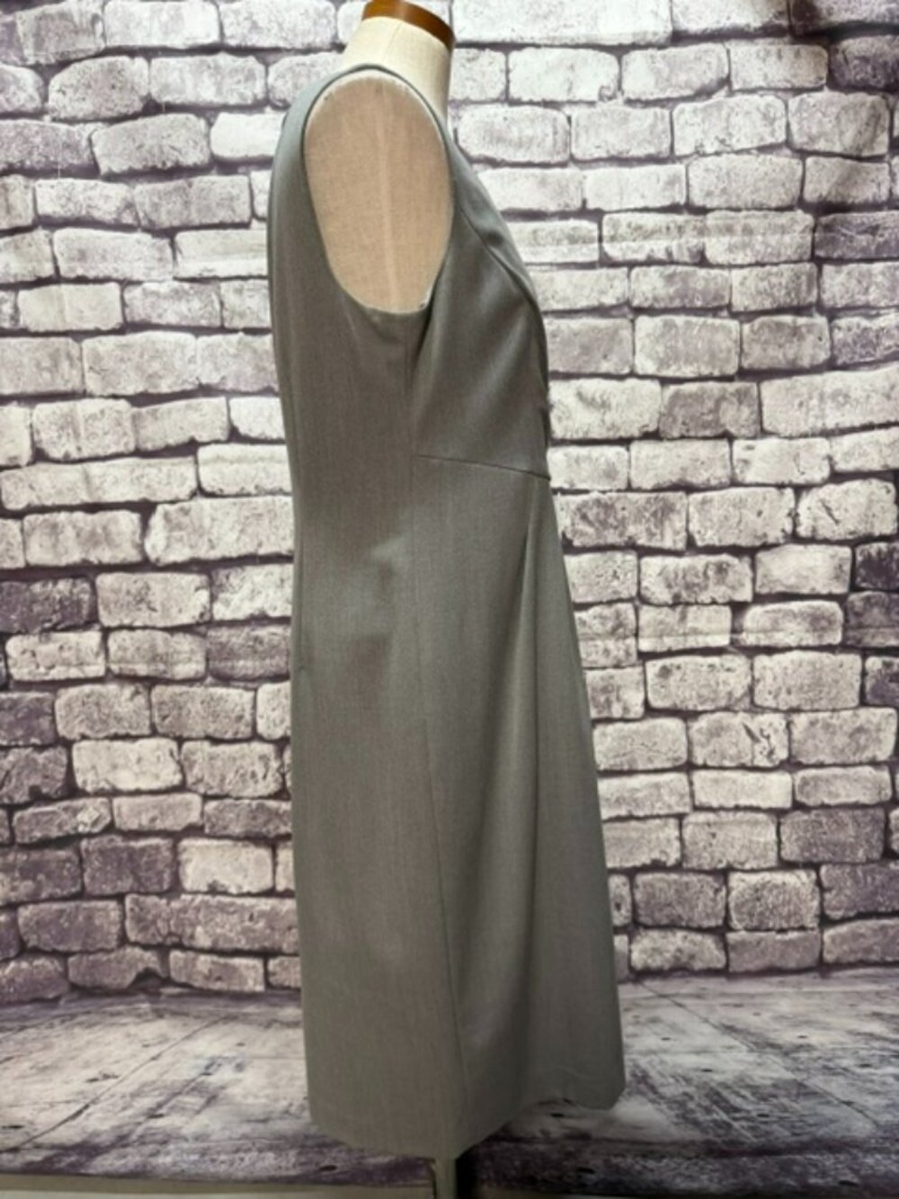 Jones New York Gray V-Neck Sleeveless Dress Size 12 - Picture 6 of 8